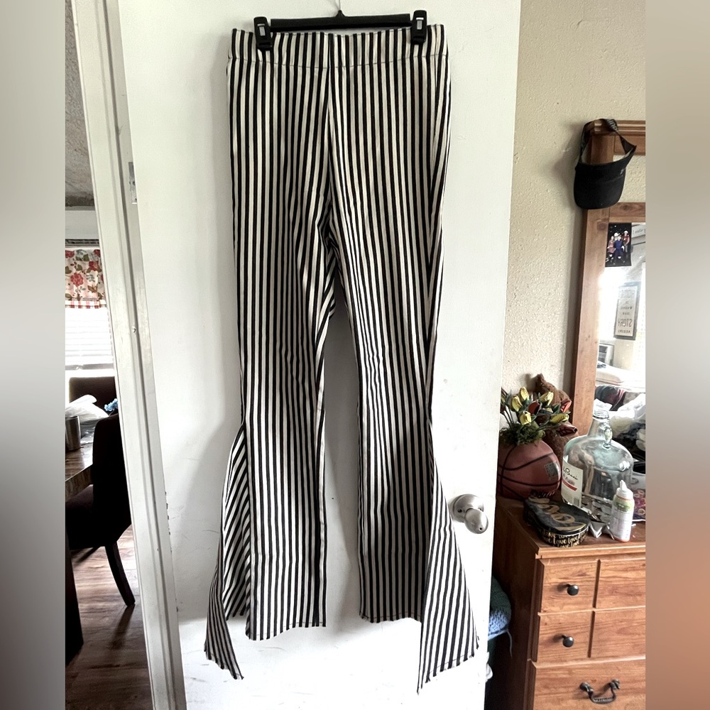 L&B size small Flares